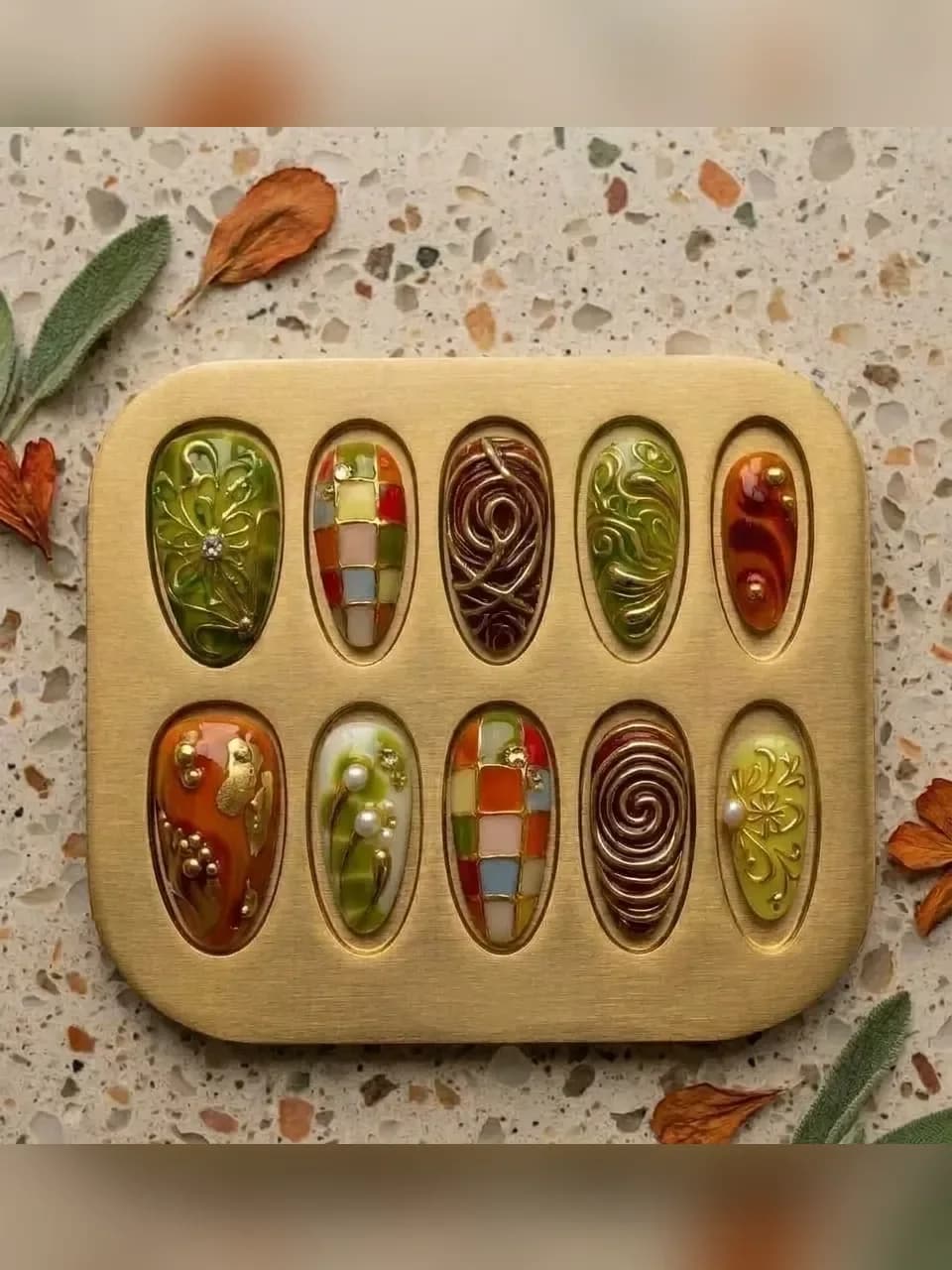 Press On Nails | 3D Gold Line Nail Art, Long Almond, Set of 10