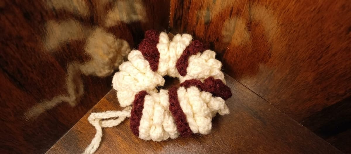 Hand crocheted floral gajra